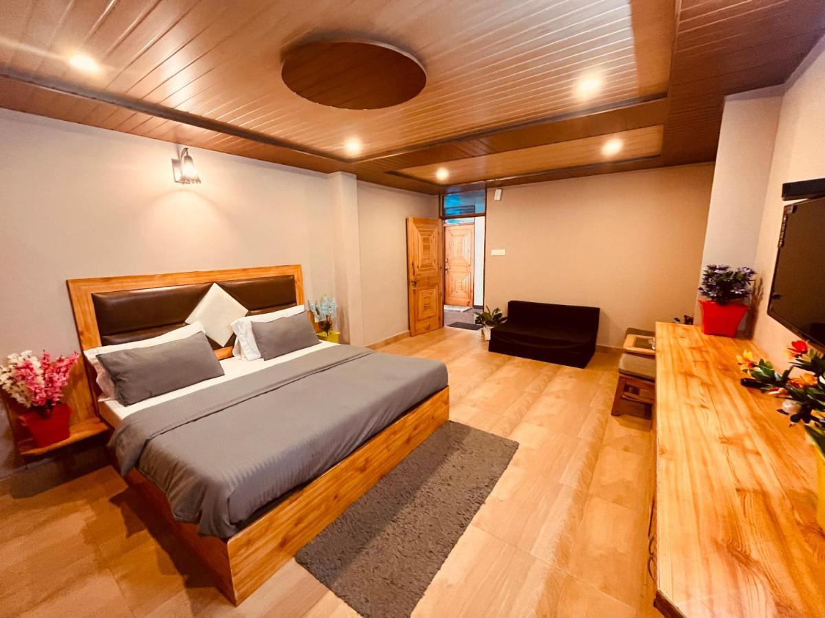 Hotel Hollywood - Top Rated & Most Awarded Property In Manali Exterior photo